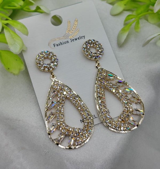 Imported Sparkling Teardrop Crystal Earrings – Elegant Statement Jewelry – Luxurious Gold Finish